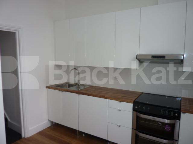 			Must See!!, 2 Bedroom, 1 bath, 1 reception Flat			 Goldney Road, Maida Vale